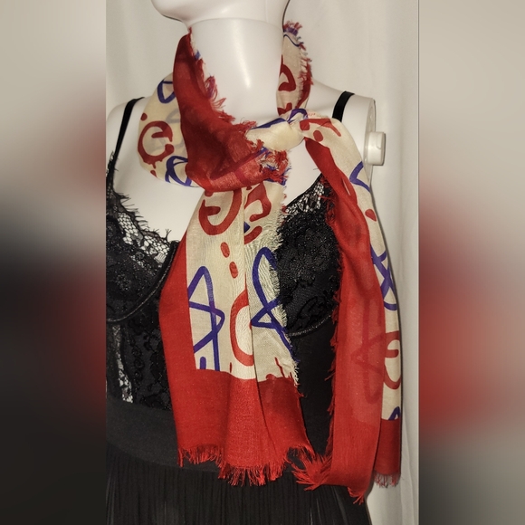 - Gucci long Scarf handmade from Gucci 100%authentic - Picture 8 of 17